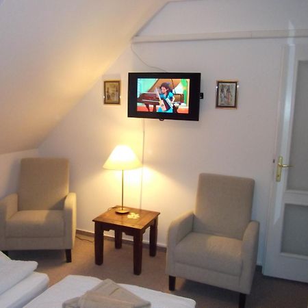 דירות Hévíz Rozsa Apartman מראה חיצוני תמונה
